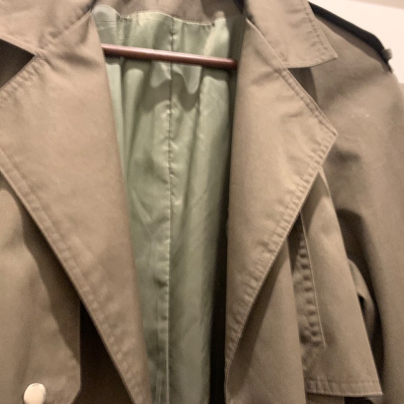 Khaki/olive trench coat - Picture 2 of 5